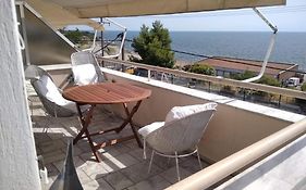 Super View Seafront Apartment