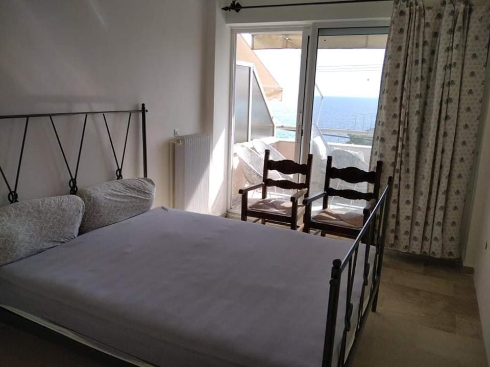 Super View Seafront Apartment Неа Миханиона Екстериор снимка